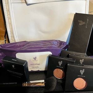 New make up bundle with discontinued items!